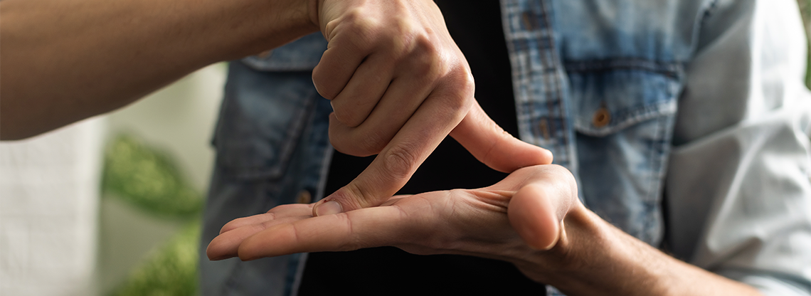COMUNICADOR DE LENGUA DE SEÑAS
